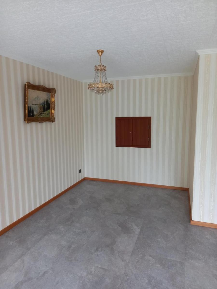 Tapezier und Bodenbelagsarbeiten